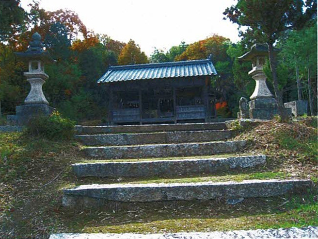 木野山神社の拝殿