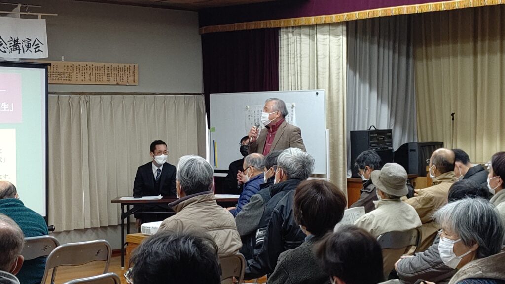 最後に原田副会長の挨拶で講演会は終了しました。