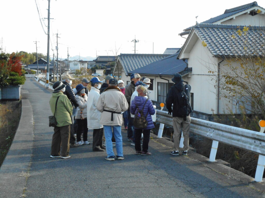 神辺平野を潤す用水幹線の井溝川の芦田川からの取入れ口。ここから延々と服部川などの川の下をくぐりながら