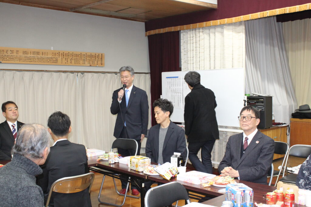 その後やはり会員である三好県議の挨拶を頂き