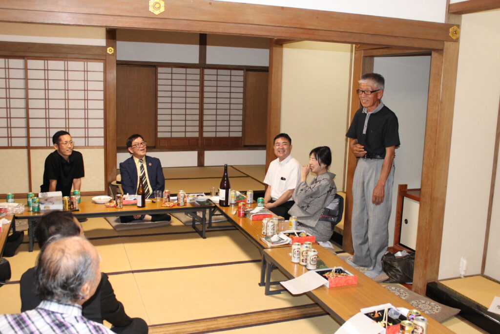 篠原副会長の締めの挨拶でお開きとなりました。